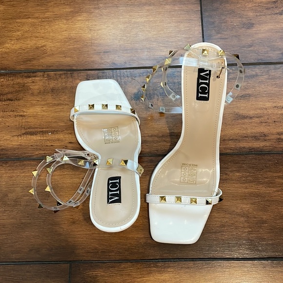 Vici Olga Studded Square Toe Heel with Clear Strap 8.5 - Picture 5 of 8